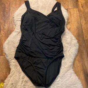 Jantzen‎ Swimsuit One Piece Size 16 Black Supportive Adjustable Strap  Rouched